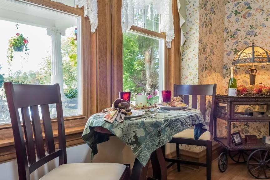Kingsley House Bed & Breakfast - Full Home Fennville Zewnętrze zdjęcie