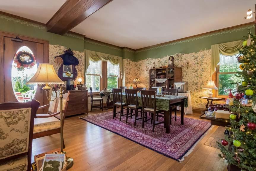 Kingsley House Bed & Breakfast - Full Home Fennville Zewnętrze zdjęcie